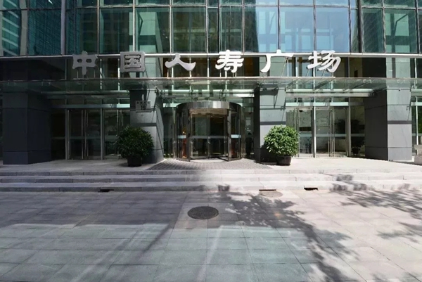 GMT平衡门 门中的劳斯莱斯