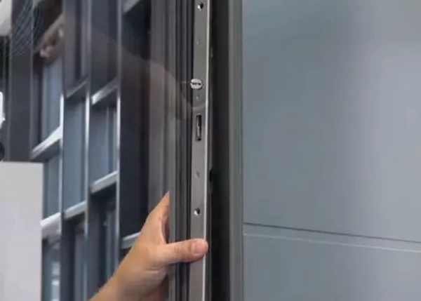 丝吉利娅五金年终剁手高光时刻:你去买买买 我来搞装修