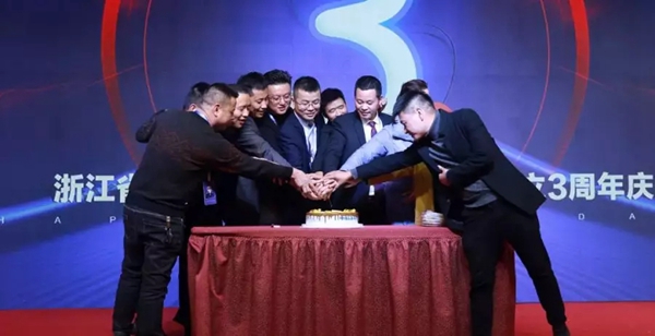 永佳无漆木门荣获“2019年度消费者好评奖”