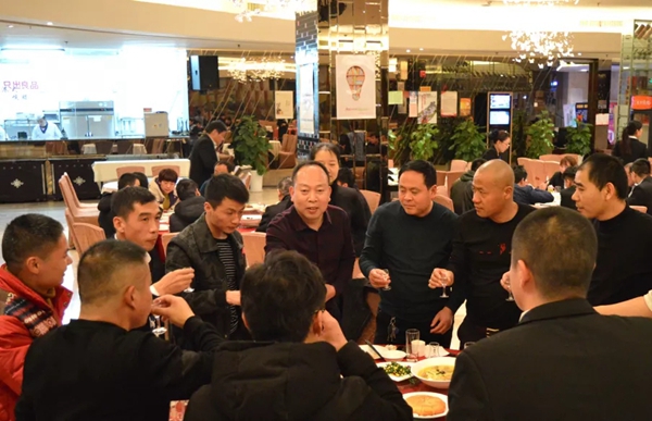 简一全屋定制冬季新品节暨打造千万大商新盈利模式财富论坛完美收官 简一全屋定制冬季新品节暨打造千万大商新盈利模式财富论坛完美收官