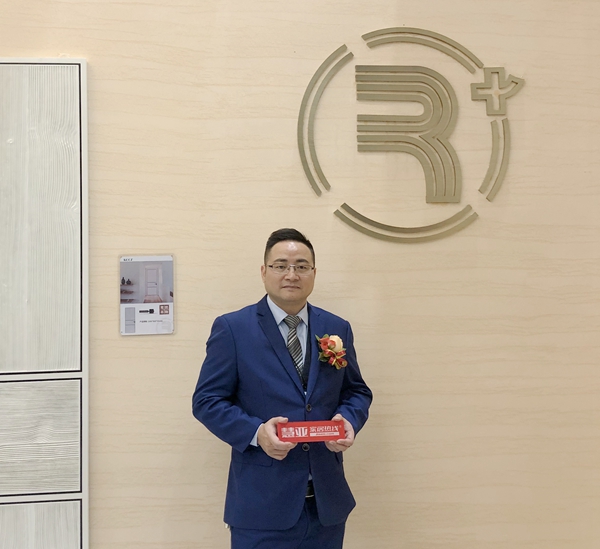 广州设计周|润成创展关伟灿:勇于尝试,落地实践,深耕设计