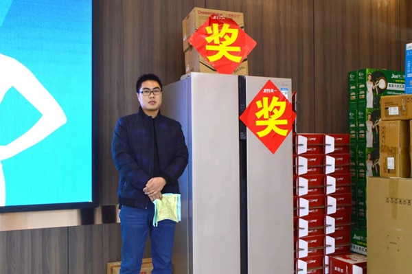 简一全屋定制超级内购会完美收官 现场气氛高涨签单不断