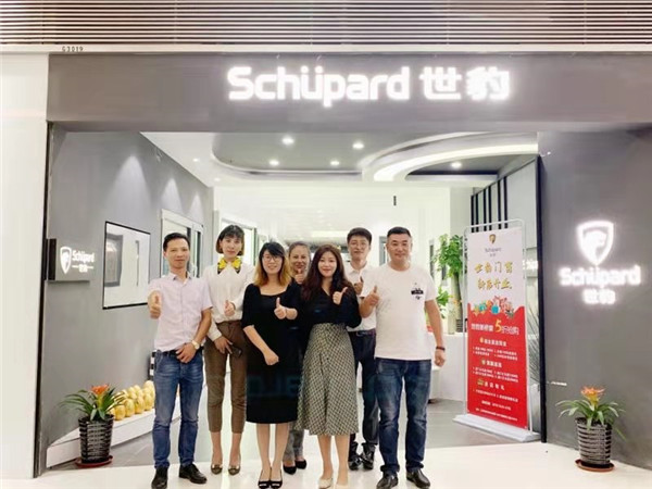 世豹门窗明星经销商周总：态度书写一切，细节决定成败