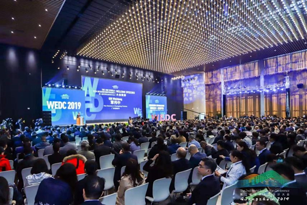 诗尼曼惊艳首秀世界生态设计大会 彰显中国品牌力量
