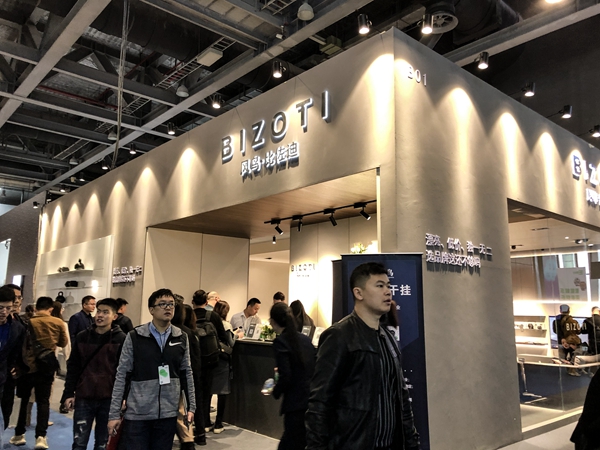 广州设计周|风鸟比佐迪崔复新：极简主义是我们的核心理念