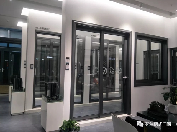 罗兰德式门窗荣膺2019年度“中国门窗品牌百强”