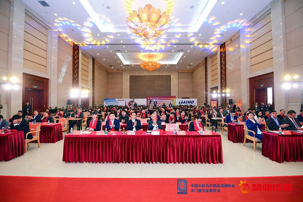 告示天下英雄：“2019-2020中国木门整装经销商大调查优秀品牌征选活动”投票环节已开启！