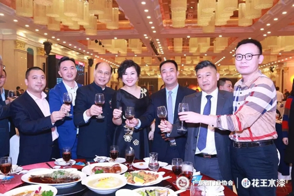 致尚门窗荣膺“影响力企业”称号 再一次彰显品牌实力