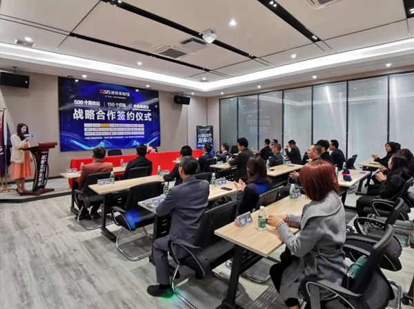 德斯莱斯系统门窗李富兵：打造门窗行业“十八路诸侯” 多维度帮扶加盟商