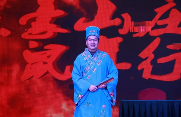 卡登莱全屋定制2020年年会隆重举行：新台阶 新征程 新希望