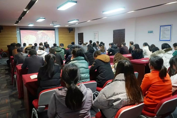 唯妮尔家居2020年度绩效考核誓师大会顺利召开