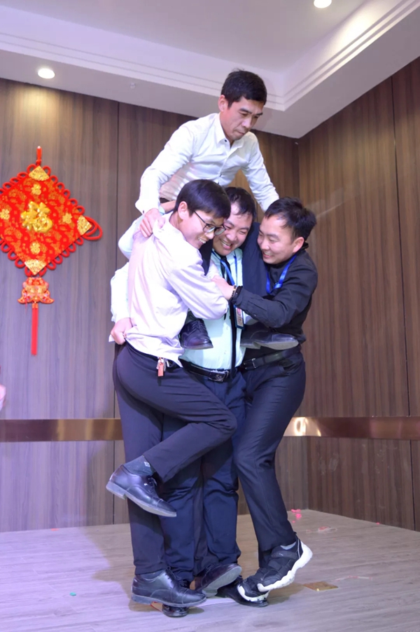 简一家居2019年终盛典暨表彰大会圆满落幕：凝心聚力 不负韶华