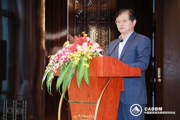 特普丽墙纸布艺连续11年获中国墙纸行业十大品牌（生产）殊荣