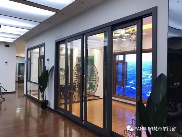 梵帝尔荣膺2019广东省门业协会优秀企业称誉