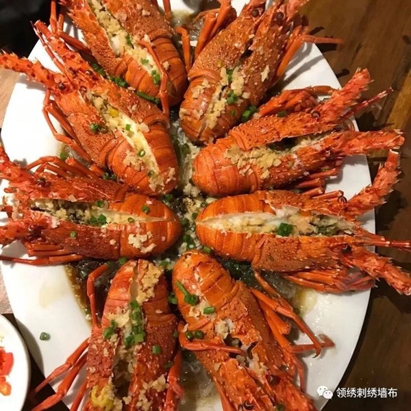 领绣墙布巴厘岛之行继续曝光