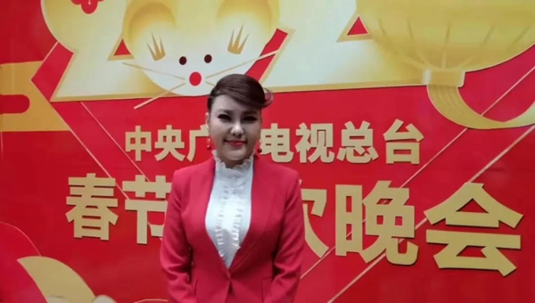 伊美德门窗代言人乌兰图雅录制公益歌曲声援武汉并捐款 伊美德门窗代言人乌兰图雅录制公益歌曲声援武汉并捐款