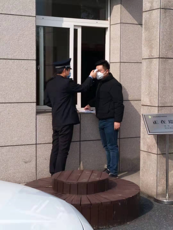 大咖云对话|兔宝宝橱衣柜沈怡强：抓住下半年的市场是关键