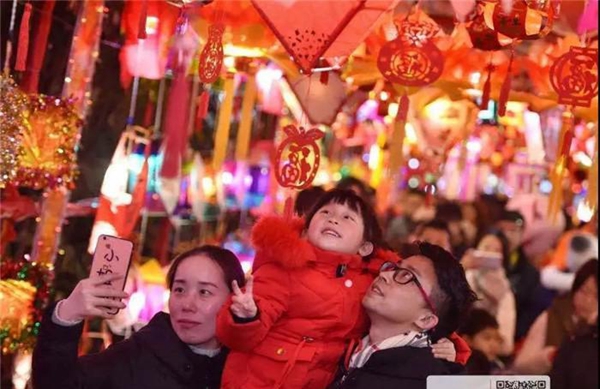 美家美户墙布致元宵 愿一切皆安