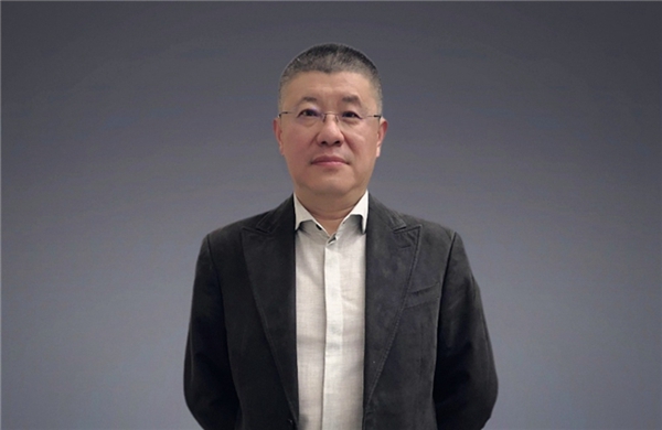 卡尔·凯旋王向东：线下线上相结合 与经销商一起战“疫”