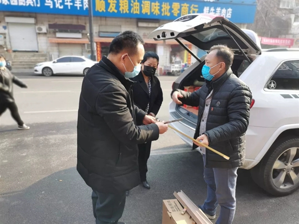 楚楚顶墙爱心捐赠携手同行 以实际行动共同抗疫