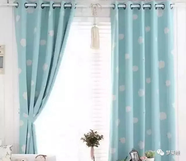梦莱幔窗帘告诉你卧室的窗帘该如何挑选