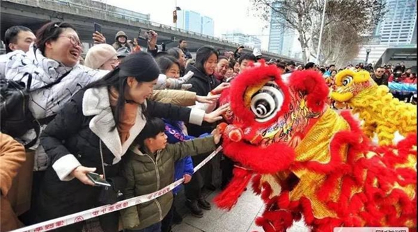 美家美户墙布致元宵 愿一切皆安