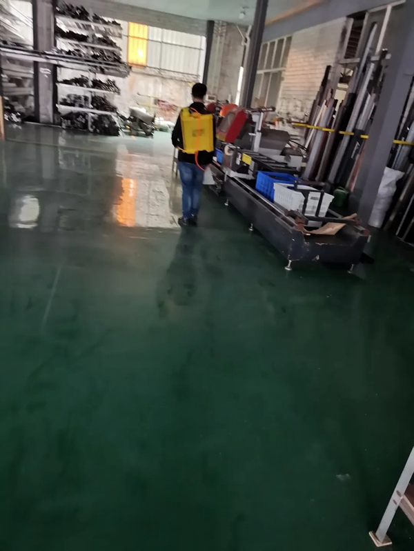丽都门窗疫情当前防控复产两不误双促进，让员工上班更安心！