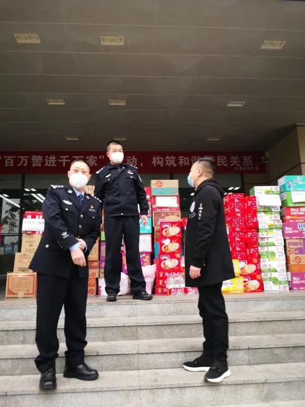 科派木门积极捐款捐物 与一线抗 “疫”工作者们共度难关