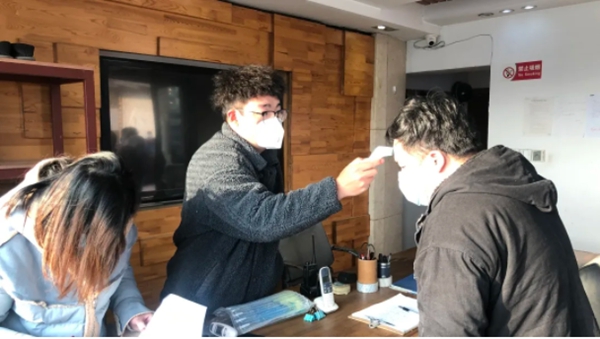 瑞明门窗安全复工 顺利接待复工后首批客户