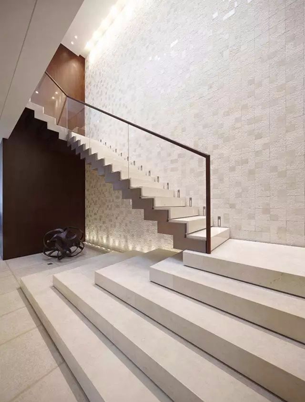 美轩楼梯：楼梯的轻奢元素 该怎么样设计呢