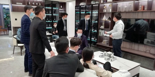 达斐丽全屋定制:成交1513单!“开工盛典”暨工厂直播抢购夜落下帷幕 达斐丽全屋定制:成交1513单!“开工盛典”暨工厂直播抢购夜落下帷幕