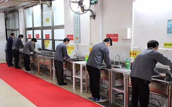 凤铝铝业有序复工复产 稳步前进 凤铝铝业有序复工复产 稳步前进