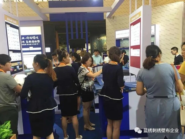 蓝绣墙布“零元”爆品代理 前200名抢到送1188元免洗抑菌洗手液