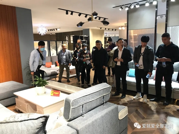 爱就爱全屋定制2020年春季皖北软体经销商订货会圆满成功