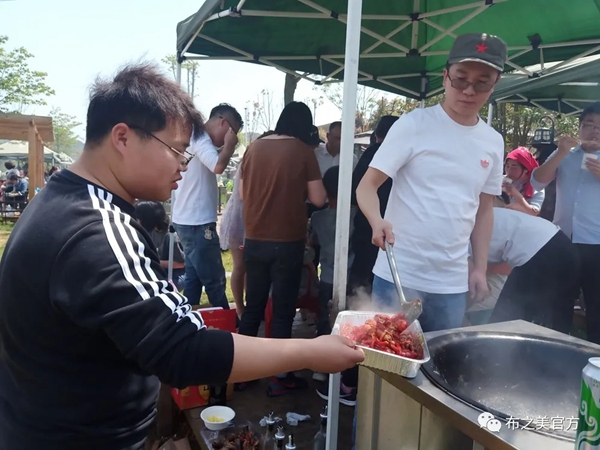 布之美窗帘洋溢青春梦 绽放闪耀光彩!