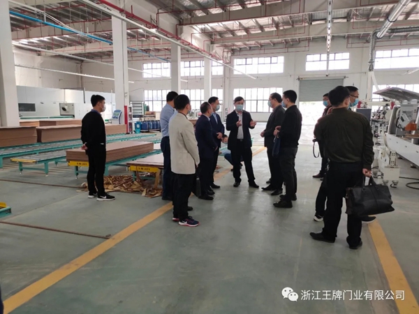 世纪王牌木门迎接浙江省、市各领导莅临考察指导工作