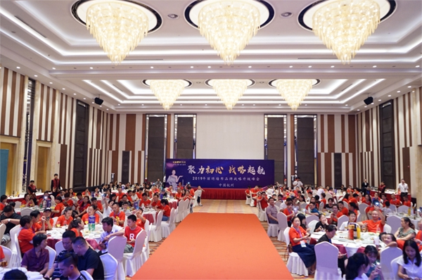 丽绣云感亲肤墙布2020全国经销商火爆招募中