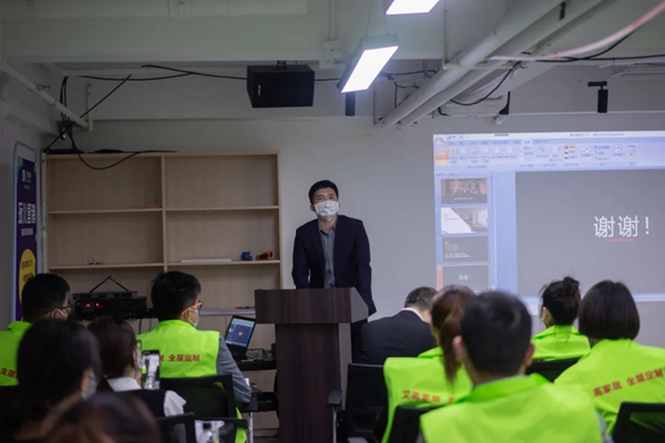 艾高家居全屋定制4月终端销售新商培训圆满结束