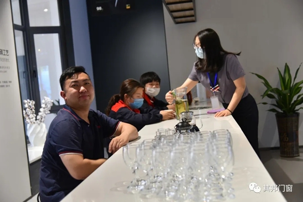 其邦门窗特邀PMC部 技术部全体人员参观新办公大楼