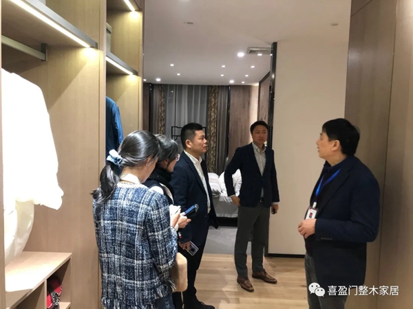 德信控股(杭州瑞扬供应链)总经理一行莅临喜盈门考察