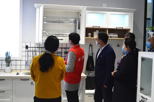简一全屋定制迎接开封市政协副主席刘述荣一行莅临考察调研