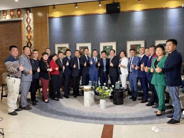 富轩门窗董事长李昌安谈门窗的线上战场