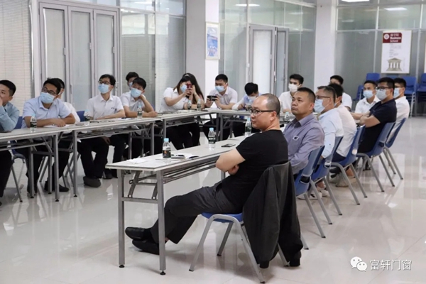 富轩门窗迎接红星美凯龙集团总部领导莅临并签订战略合作协议