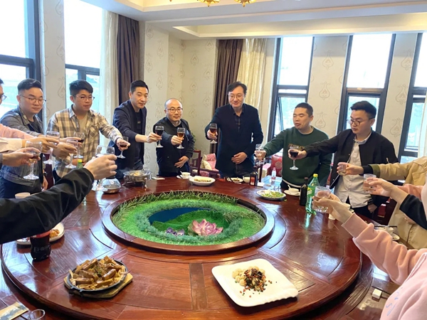 雅诗澜墙布窗帘团建活动圆满结束 吹响2020胜利号角 雅诗澜墙布窗帘团建活动圆满结束 吹响2020胜利号角