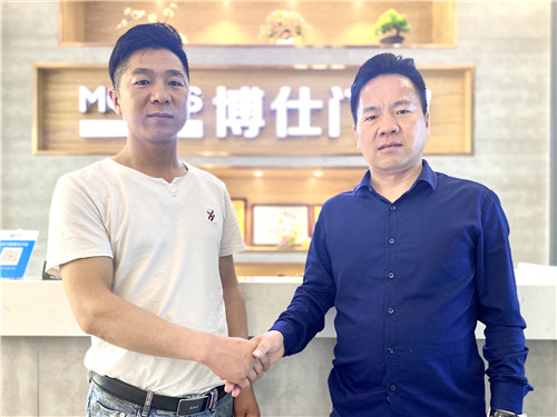 博仕门窗江苏扬州专卖店梁伟：携手共创业绩辉煌