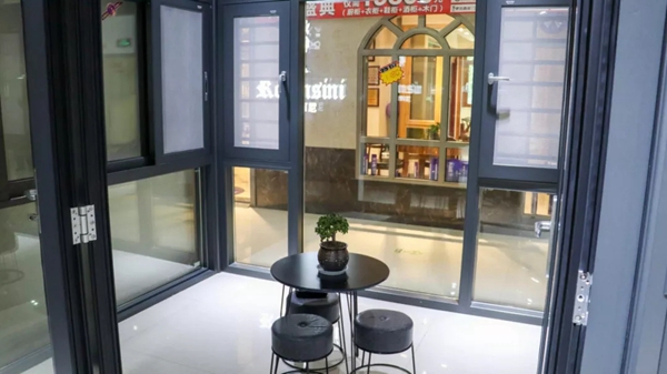 金云雀门窗重庆南川店吴军:承诺别人的事情 绝不“拉稀摆带”