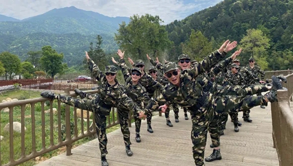 钢泓科技5.4青年节丨在路上·正青春