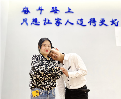 博仕门窗江苏通州专卖店蔡娟：不懈努力 共创辉煌