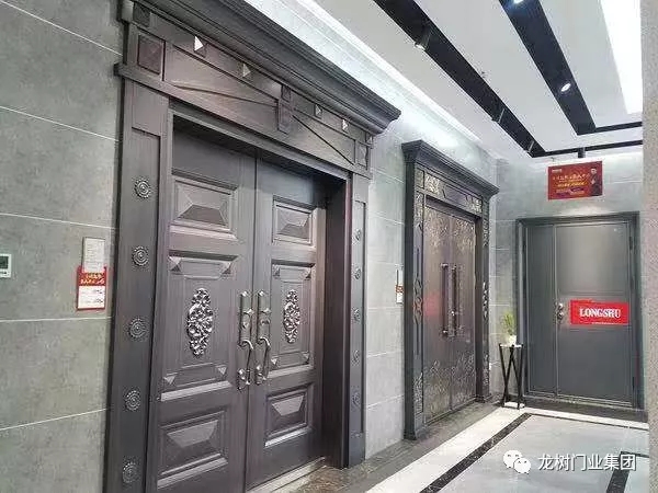 龙树入户门总经理曾卫清：龙树现在的标签就是整屋门窗