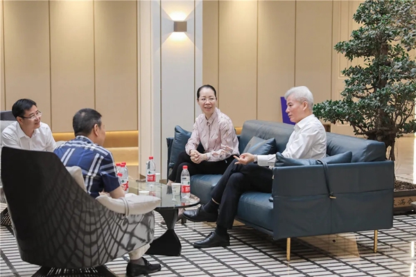 梦天木门欢迎庆元县委考察团莅临总部参观调研